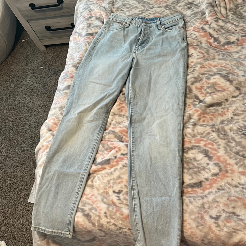 American Eagle high rise mom jeans